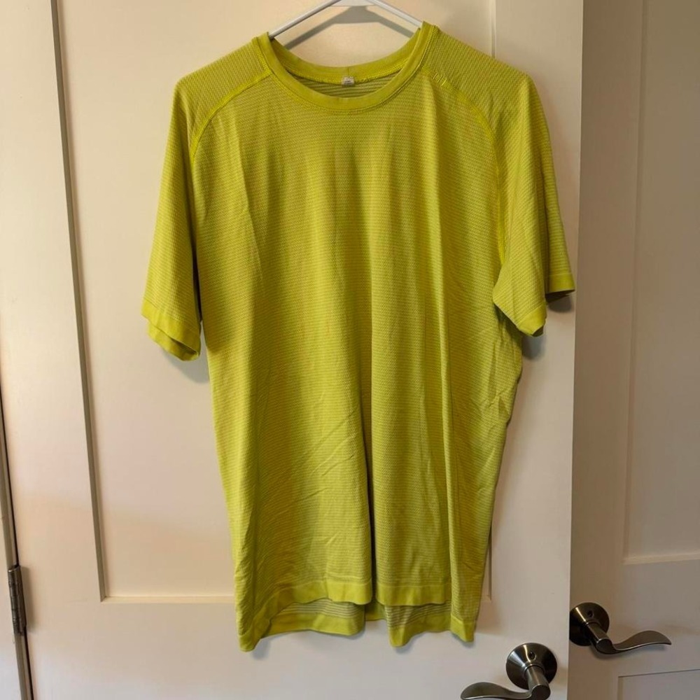 Lululemon‎ shirt